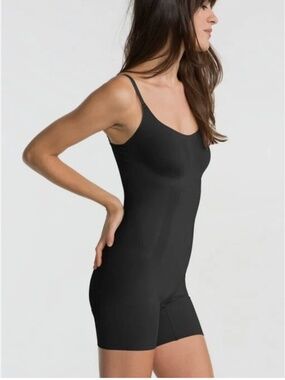 Spanx Shapewear OnCore Mid-Thigh Compression Bodysuit in Very Black Size 2X